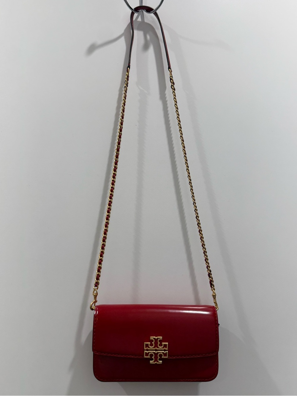 Tory Burch Red Leather Chain Crossbody & Wristlet - Picture 2 of 8